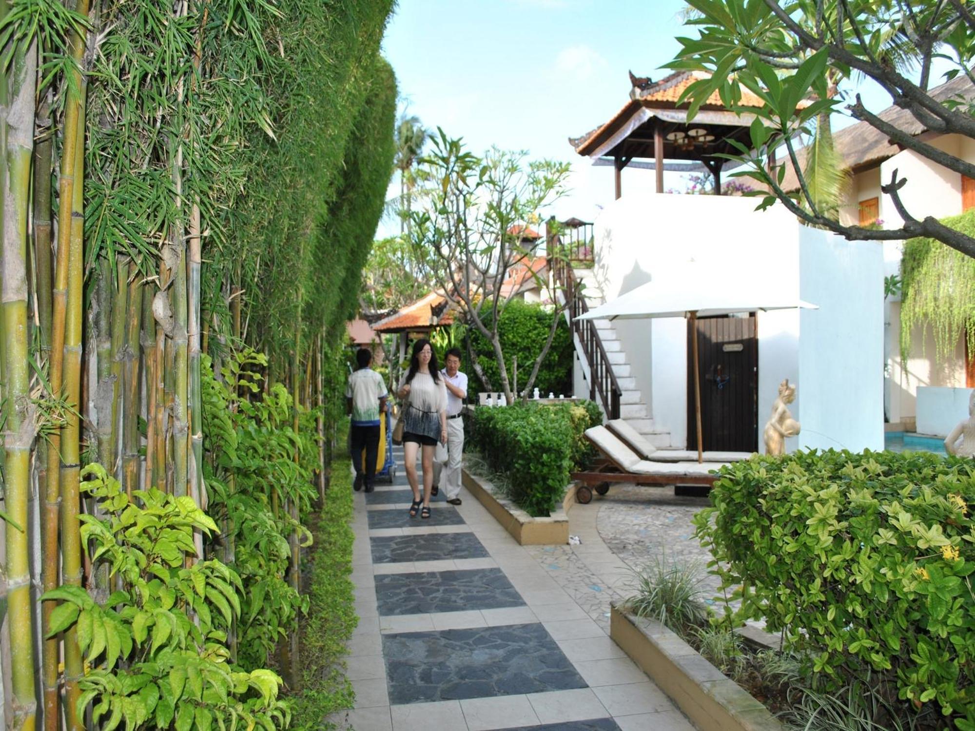 The Lagoon Bali Pool Hotel And Suites Legian Exterior foto